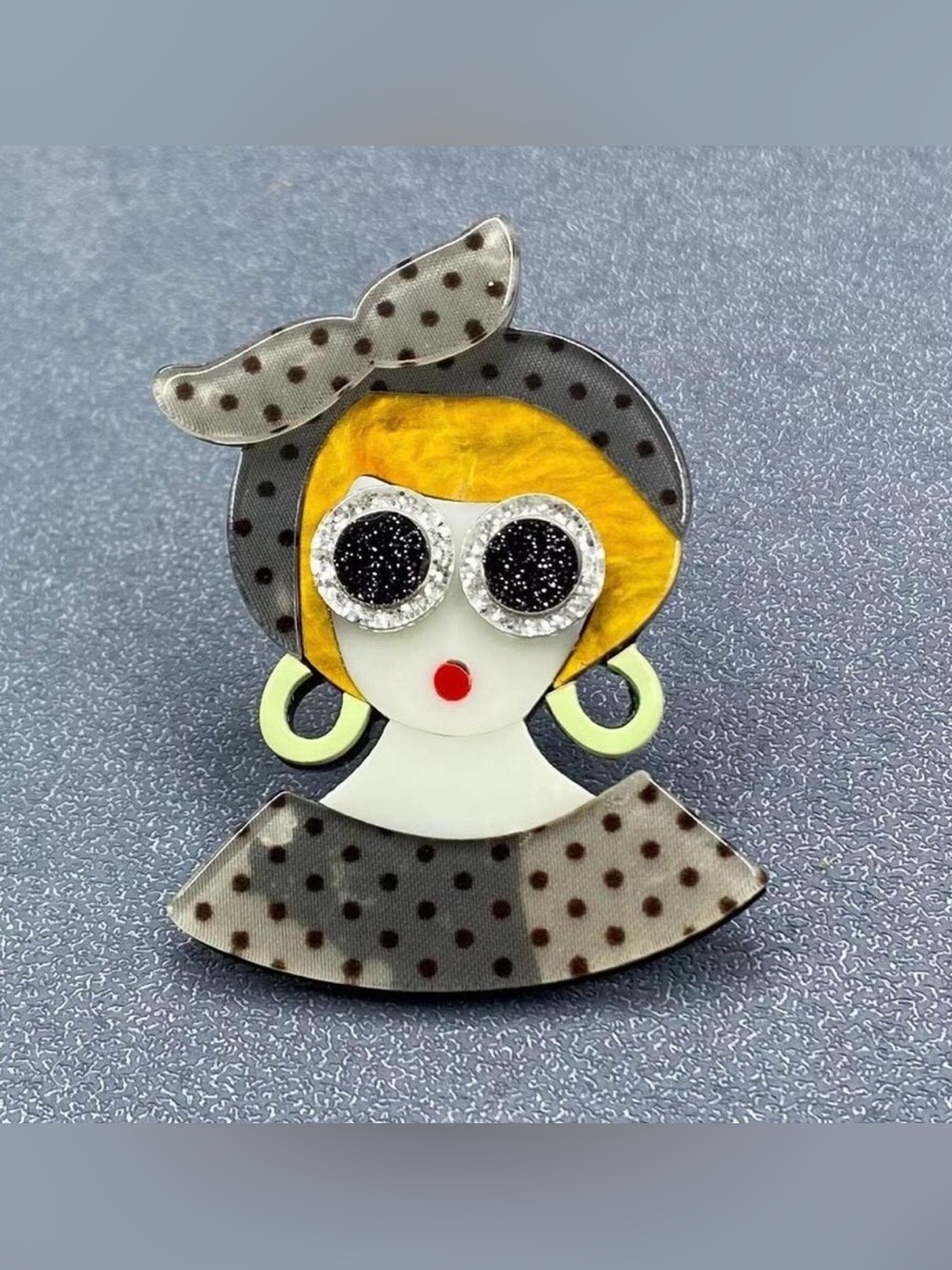 Art Deco Acrylic 3-D Design Brooch, Women with Headscarf & Large Accessories